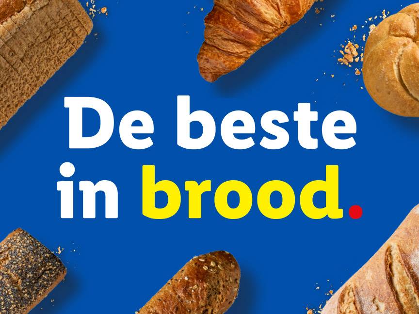 Assortiment brood en gebak op een blauwe achtergrond met de tekst 'De beste in brood'.
