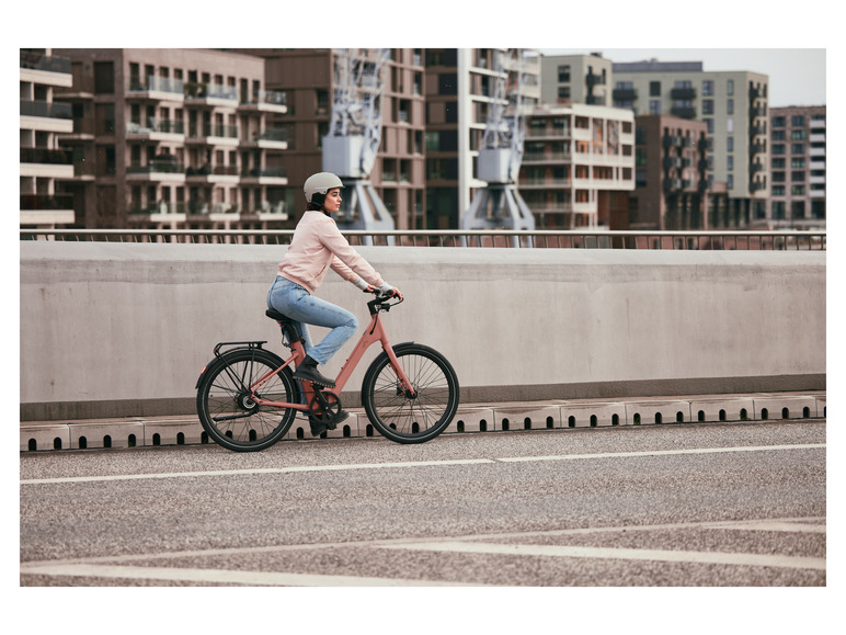 Ga naar volledige schermweergave: CRIVIT Urban E-Bike Berry Blush - afbeelding 2