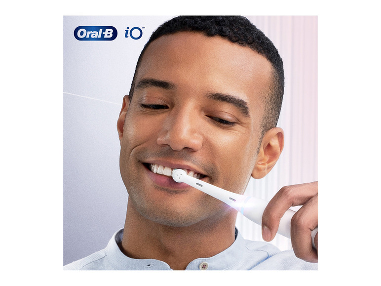 Ga naar volledige schermweergave: Oral-B iO Opzetborstels 4-pack - afbeelding 3