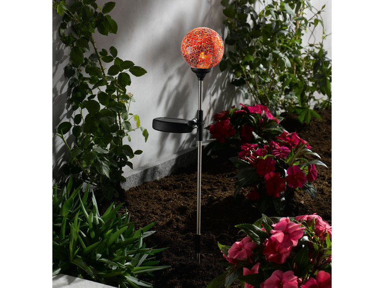 Ga naar volledige schermweergave: LIVARNO home LED solar tuinstekker - afbeelding 9