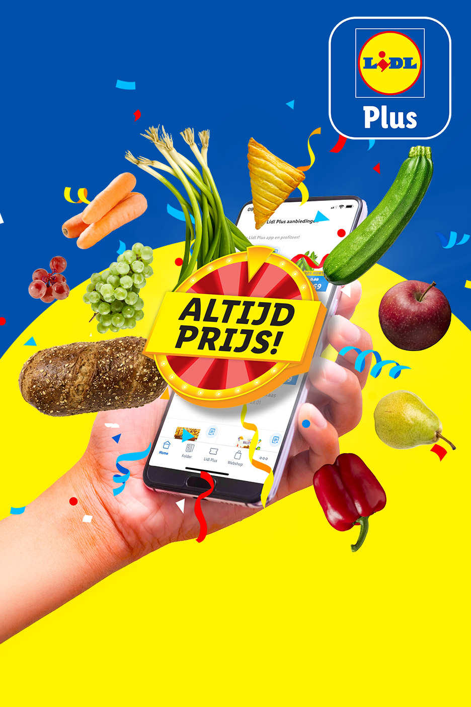 Een hand houdt een smartphone vast met de tekst 'ALTIJD PRIJS!' omringd door groenten, fruit en brood.